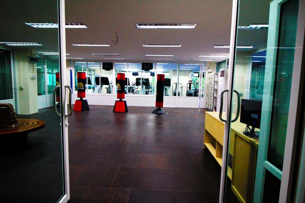 Ac Sport Village Bangkok Extérieur photo