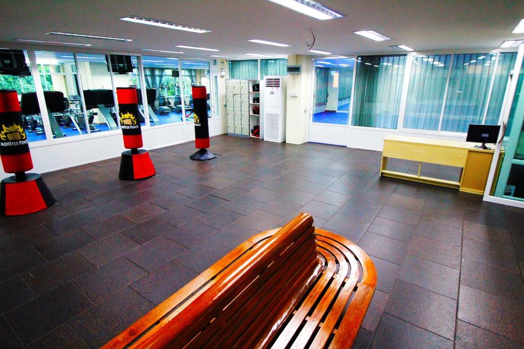 Ac Sport Village Bangkok Extérieur photo