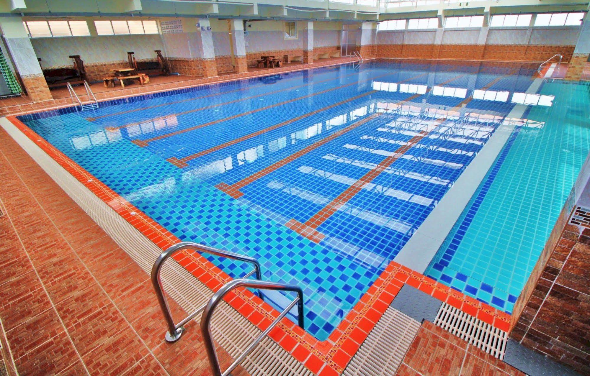 Ac Sport Village Bangkok Extérieur photo