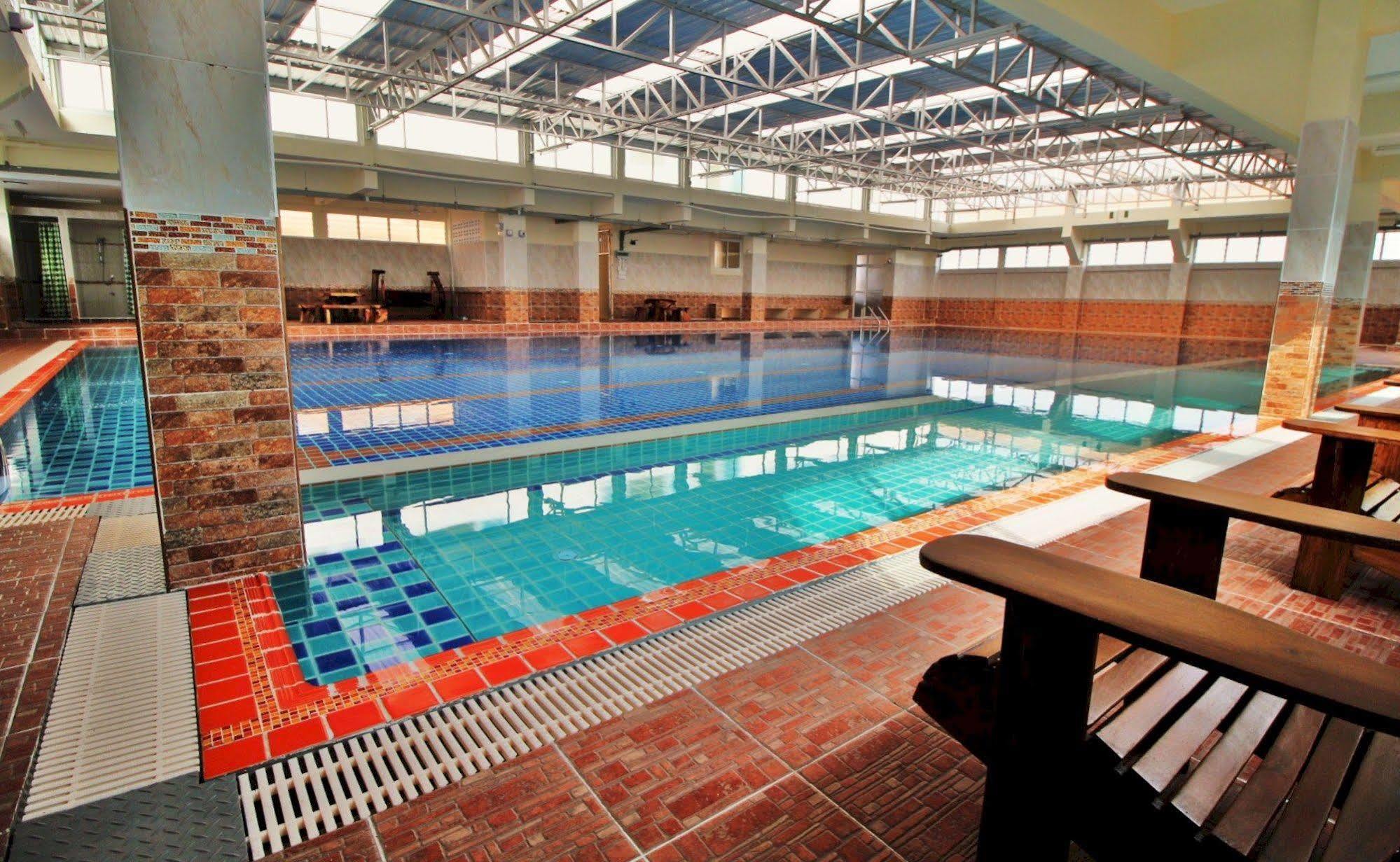 Ac Sport Village Bangkok Extérieur photo