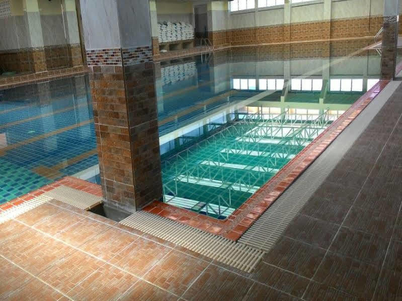 Ac Sport Village Bangkok Extérieur photo